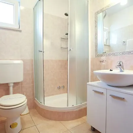 Apartment In With Balcony, Air Conditioning, Wifi, Washing Machine *